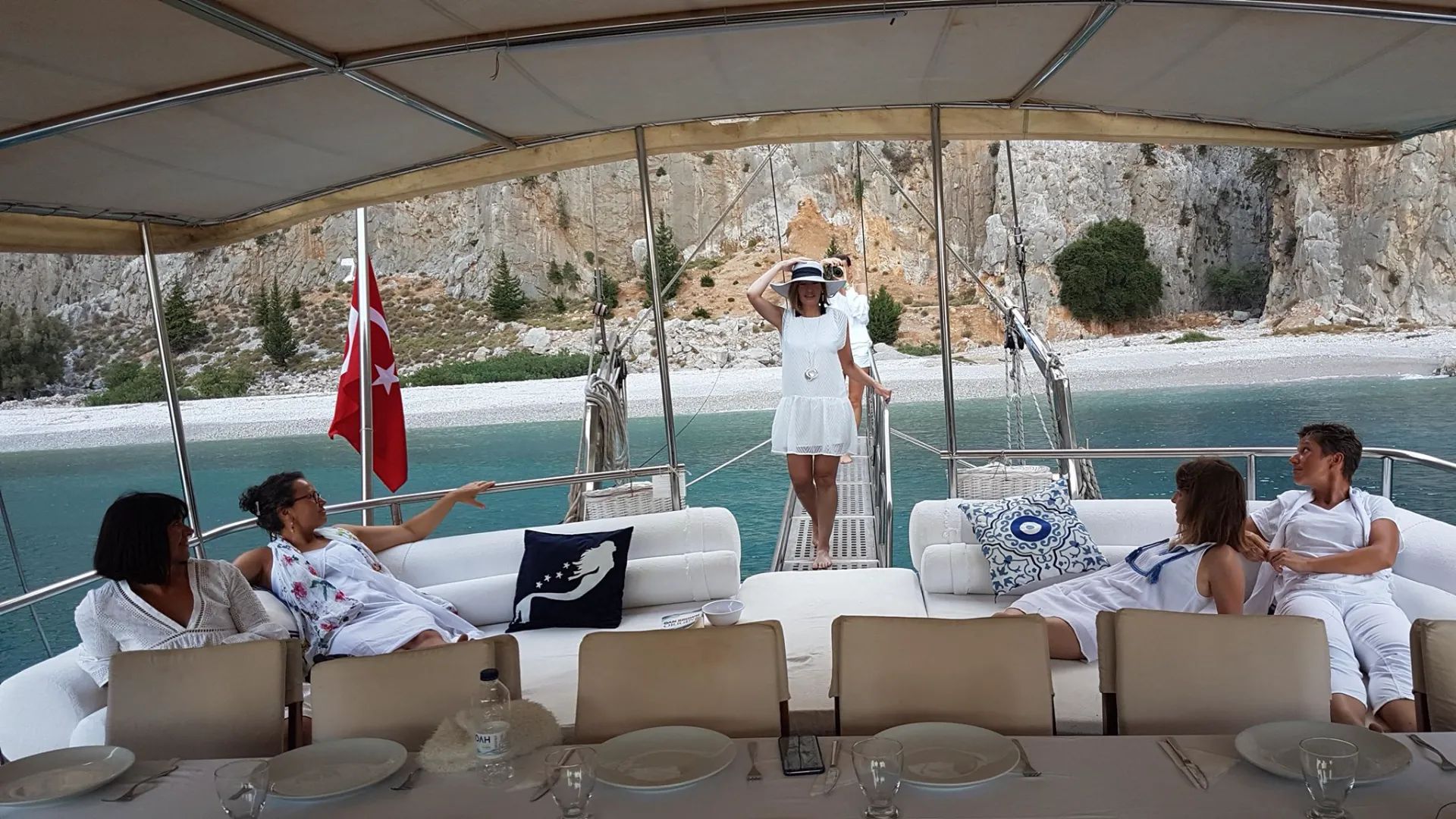 The "Wellness Boat" ® 25