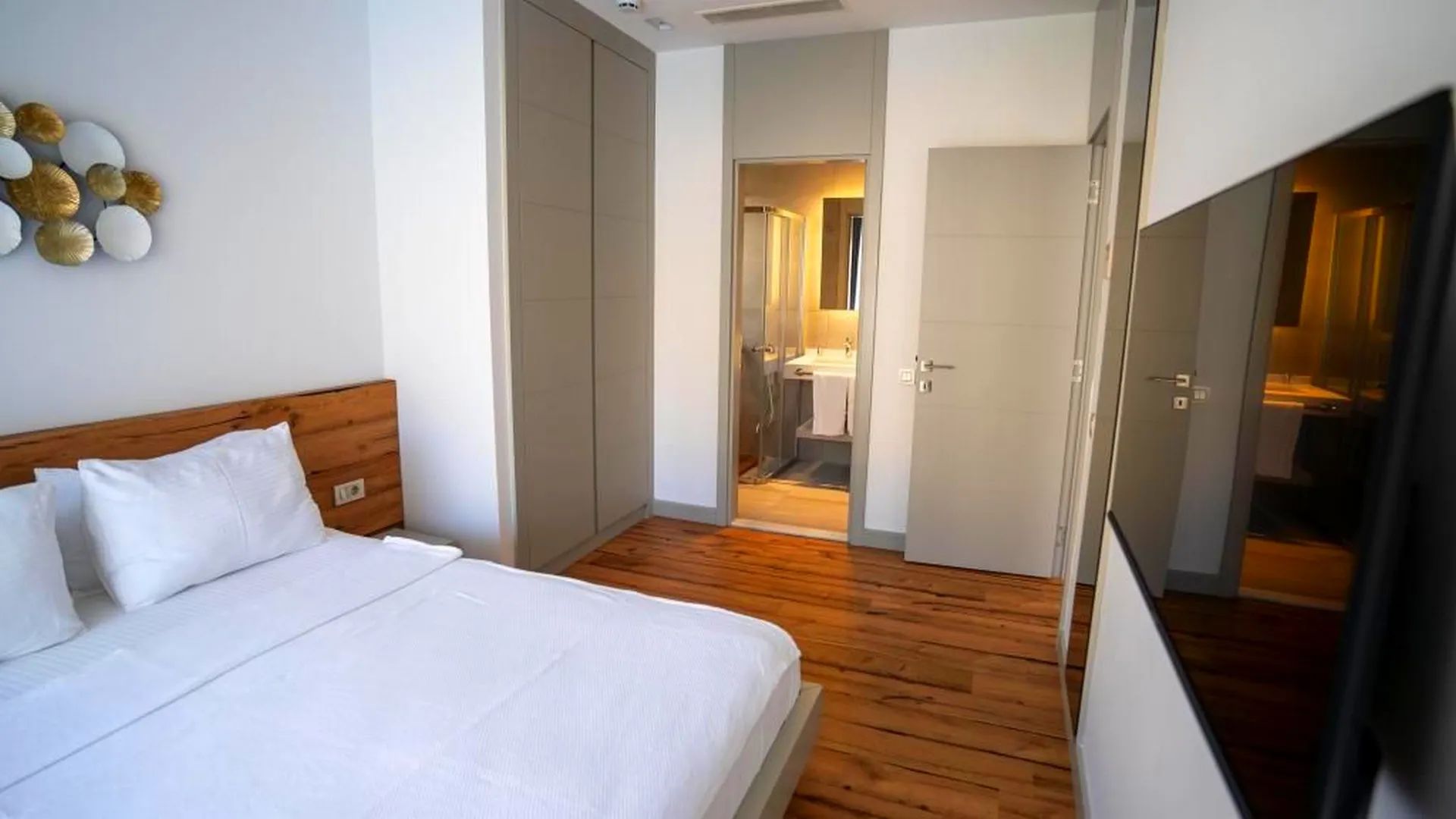 Stunning villas beach Turunc 12