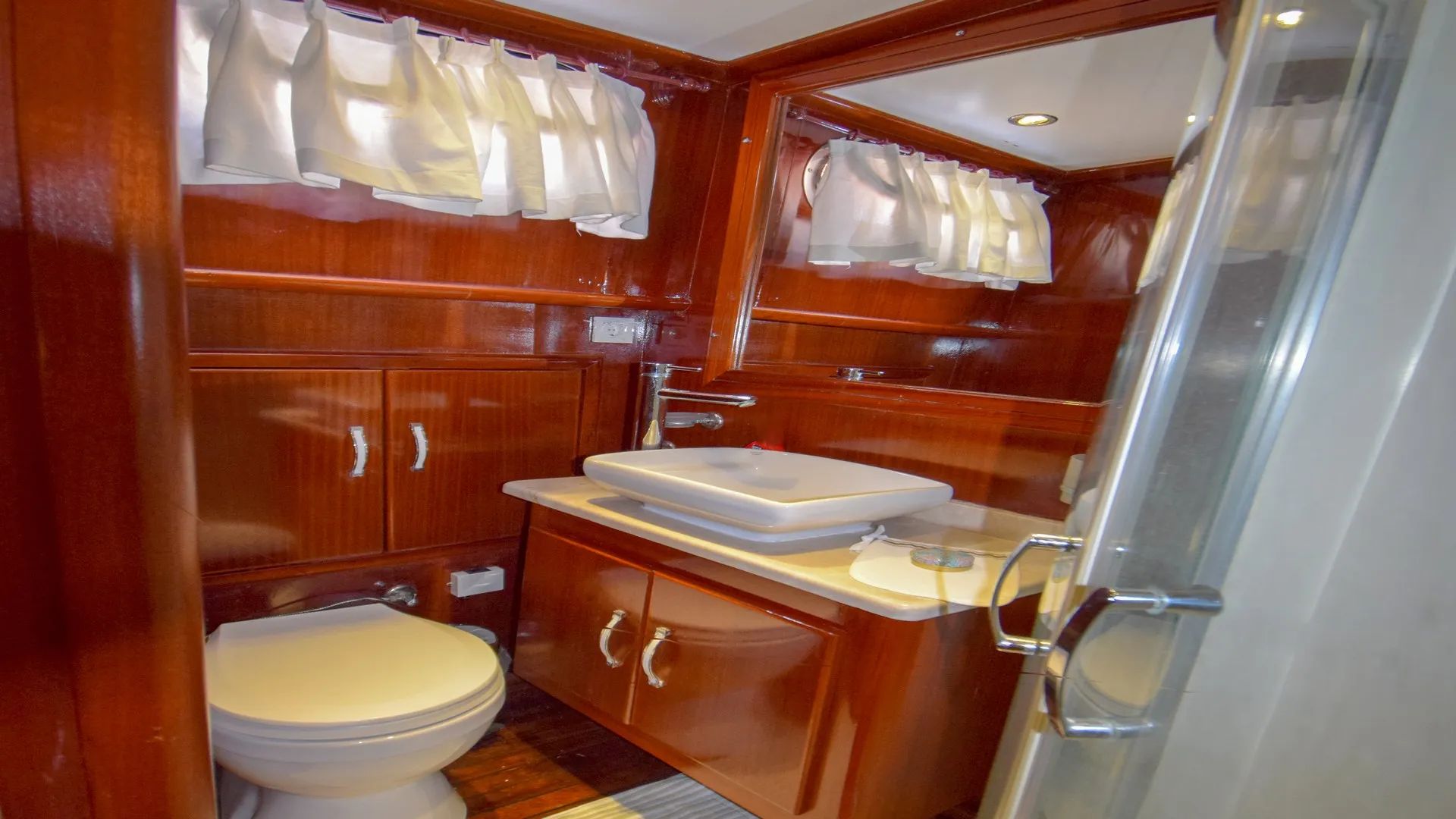 The "Wellness Boat" ® 15